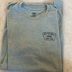 Men’s Vans tshirt never been worn